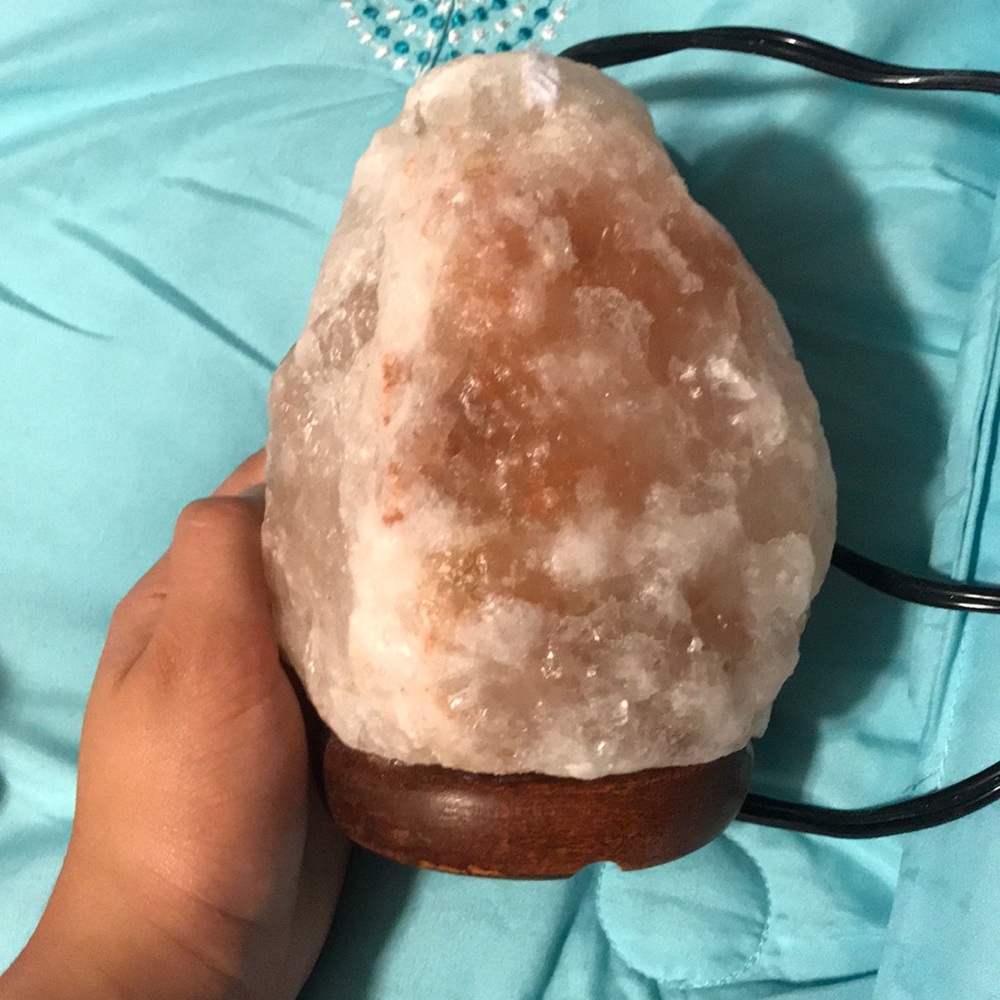 Salt lamp